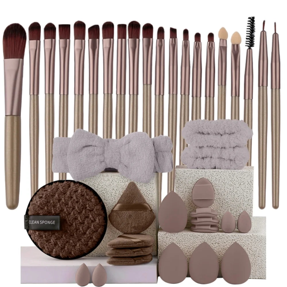 Piece Professional Makeup Brush Set with Beauty Blenders