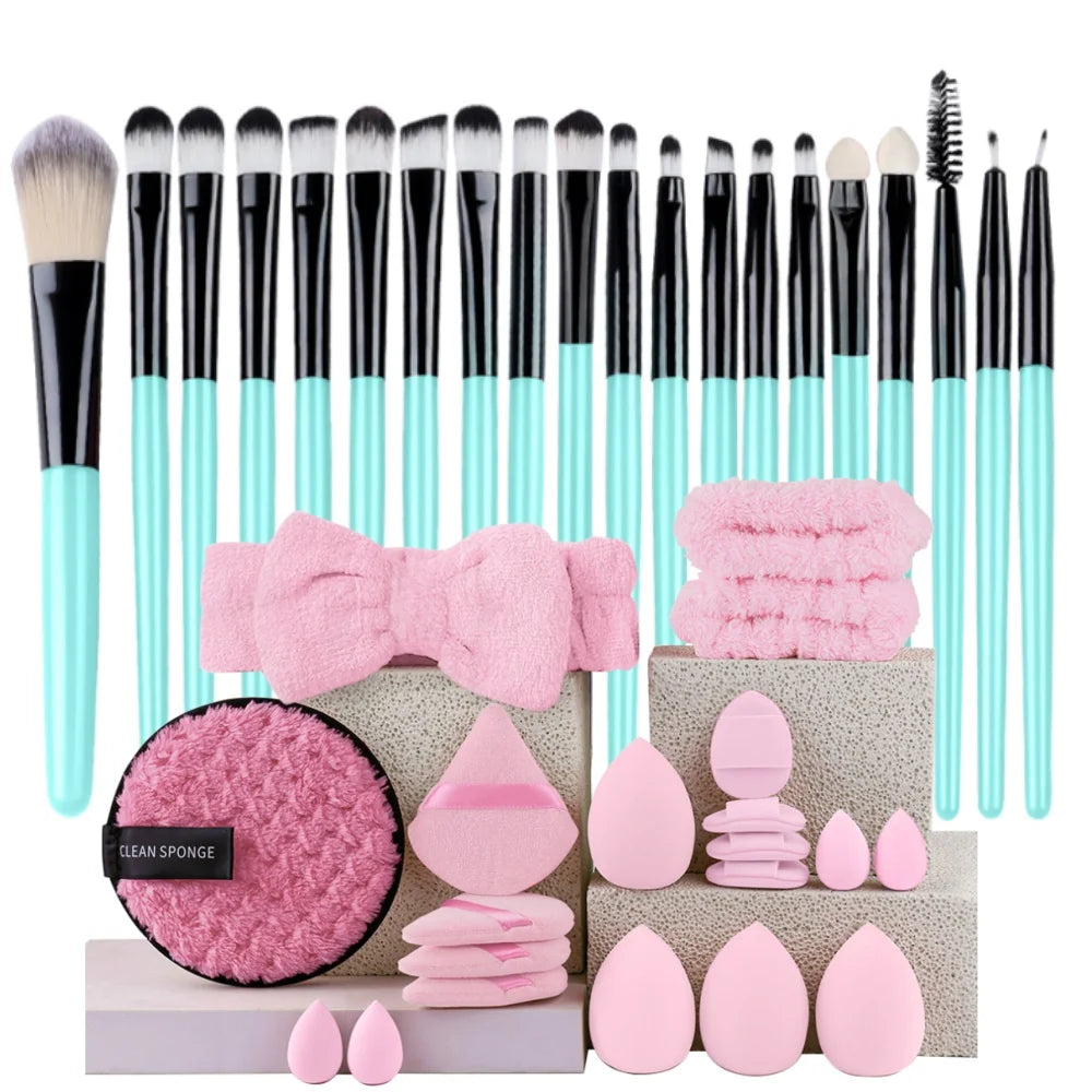 Piece Professional Makeup Brush Set with Beauty Blenders