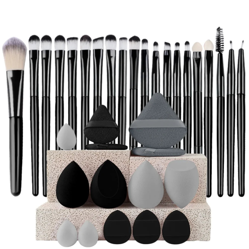 Piece Professional Makeup Brush Set with Beauty Blenders